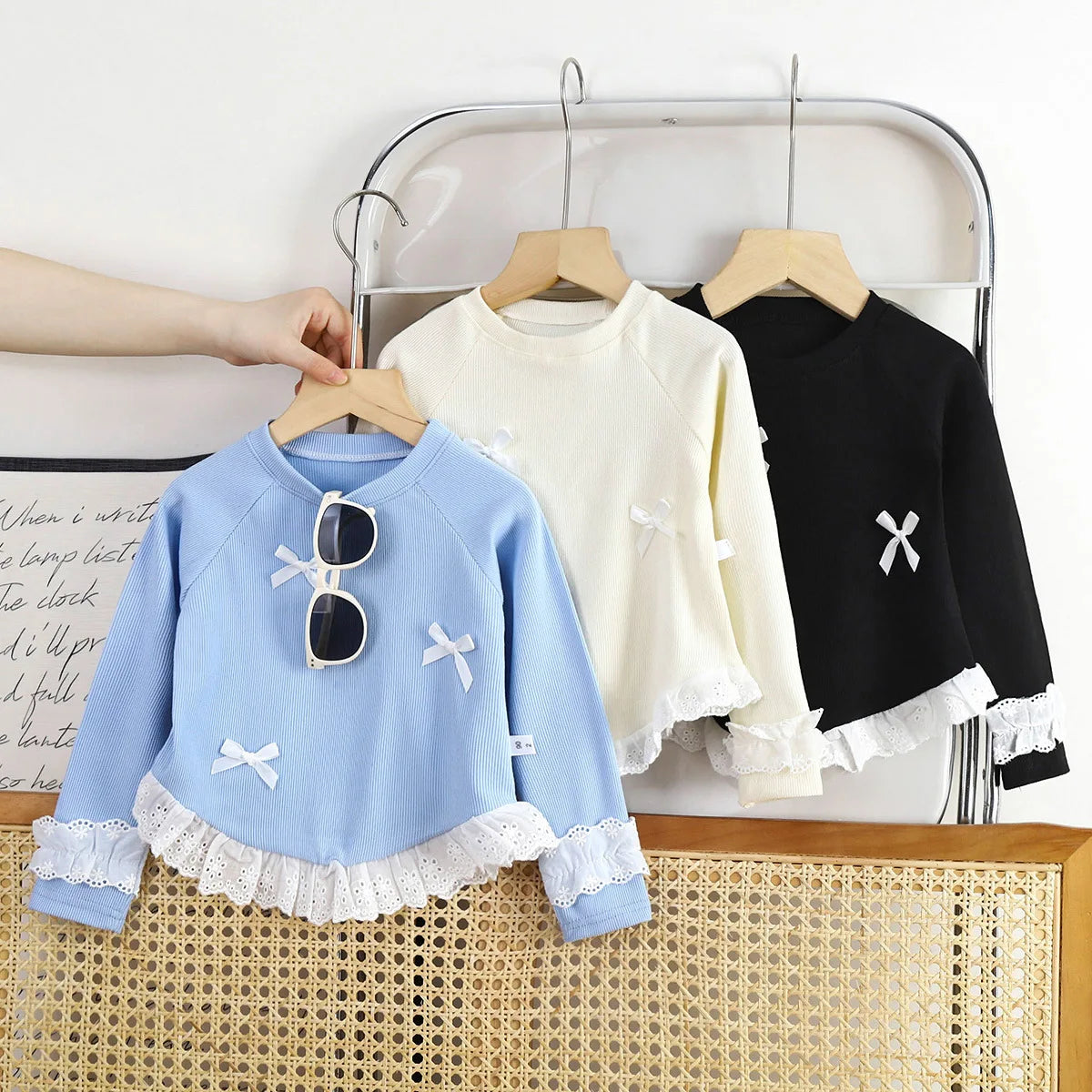 Girls' Autumn New Bow Jumper
